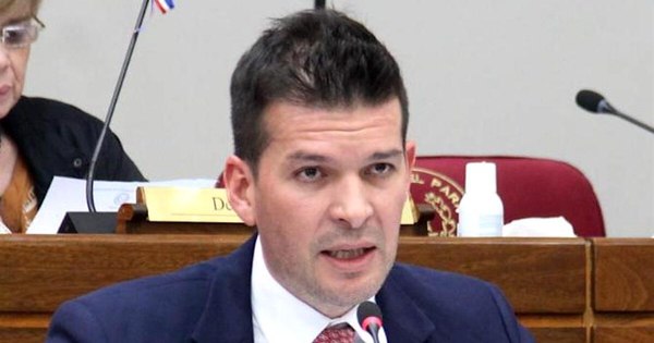 La Nación / Critican acuerdo para otorgar dinero a “ministerios ladrones”