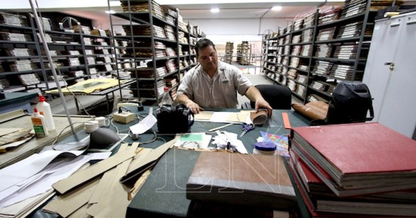 La Nación / Día Internacional de la Biblioteca: “No solo es un lugar para ir a leer”