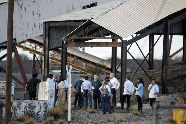 México iniciará en 2021 el rescate de restos de 63 mineros sepultados en 2006  - Mundo - ABC Color