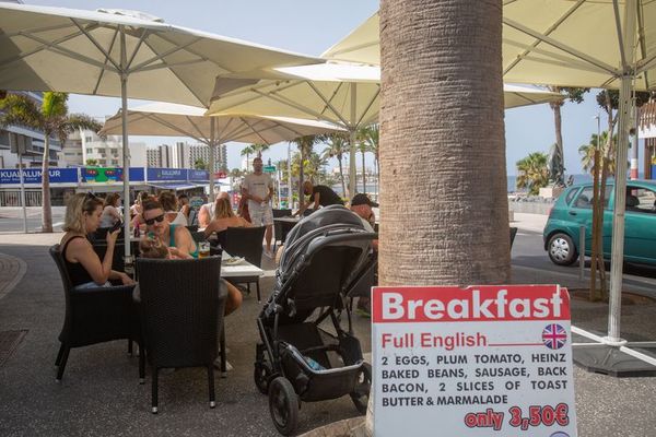 Canarias reactiva su turismo con británicos y alemanes sin blindaje anticovid - Mundo - ABC Color