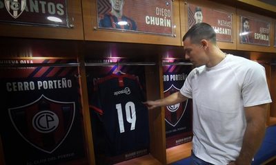 Entre lágrimas, Diego Churín se despide de Cerro Porteño