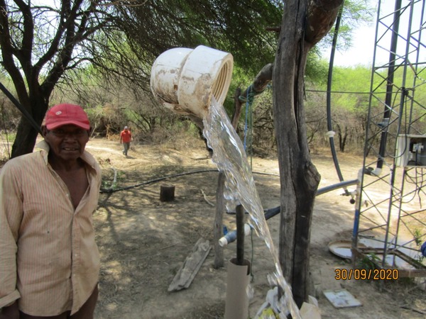 Continúan instalando sistemas de agua