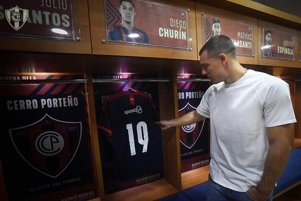 El emotivo adiós al goleador azulgrana | Noticias Paraguay