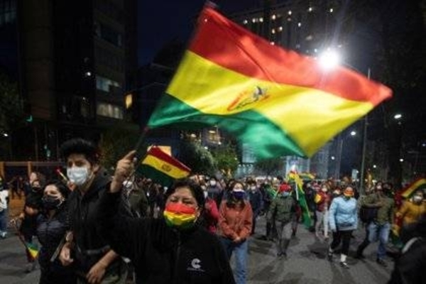 HOY / Fracasa el paro indefinido que reivindicaba un supuesto fraude en Bolivia