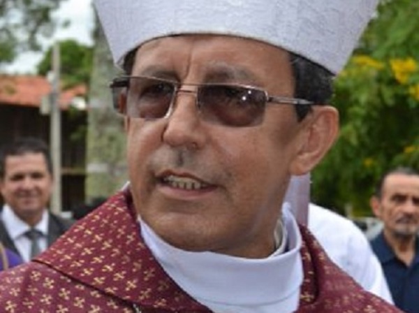 El Monseñor Pedro Collar dio positivo al COVID