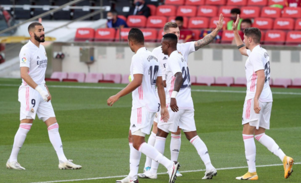 HOY / Real Madrid se apodera del clásico en el Camp Nou