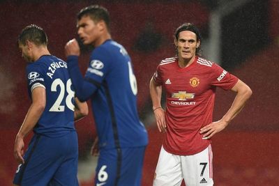 El United y el Chelsea igualan en debut de Cavani - Fútbol - ABC Color