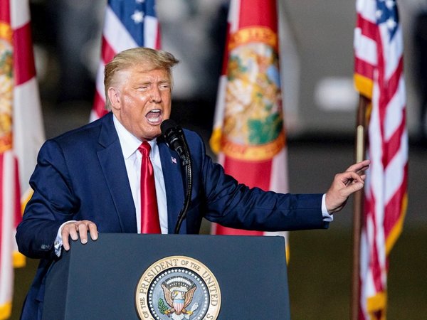 Trump dice que es "estúpido" hacer tantos tests de Covid