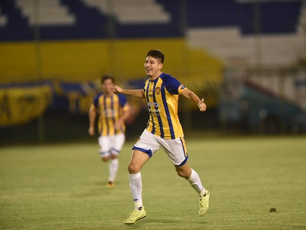 Luqueño se recupera a cuestas de River