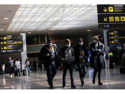Argentina abrirá fronteras aéreas y marítimas a los países vecinos