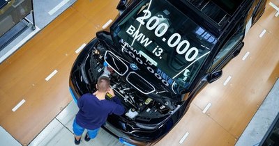 La Nación / BMW i3, encaminado de manera sustentable hacia el éxito
