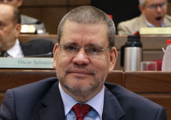 “Todo puede pasar”, dice Toño Barrios sobre destitución de Sixto Pereira
