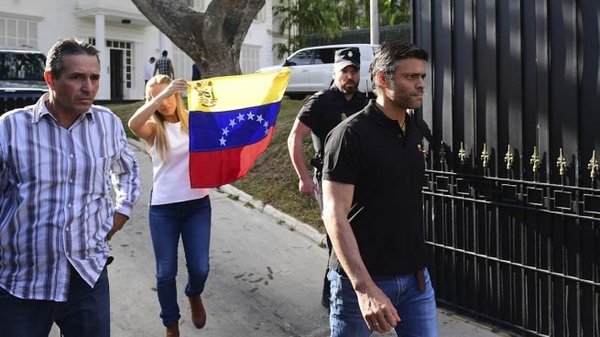 Leopoldo López llega este domingo a Madrid luego de lograr salir de Venezuela » Ñanduti