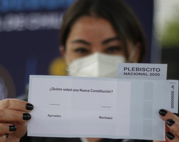 Chile: más de 14 millones de votantes deciden si dejan atrás la Constitución de Pinochet - ADN Paraguayo
