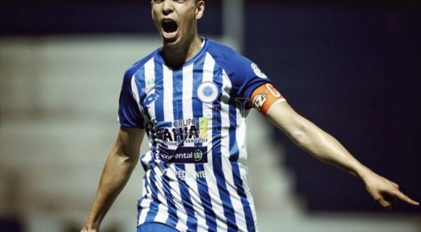 Nuevo triunfo del 12 que sueña con permanecer