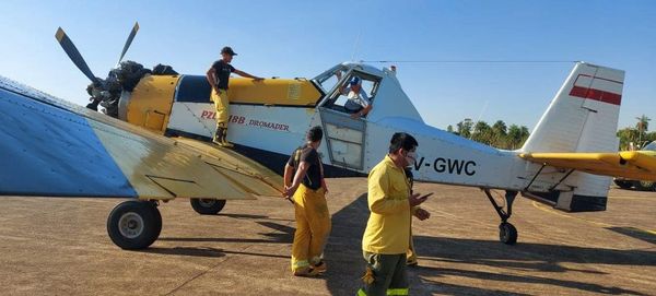 Avión hidrante de la SEN se encuentra en Caazapá para apoyar trabajos de bomberos - Noticiero Paraguay