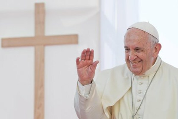 El papa Francisco y los homosexuales - Campo 9 Noticias