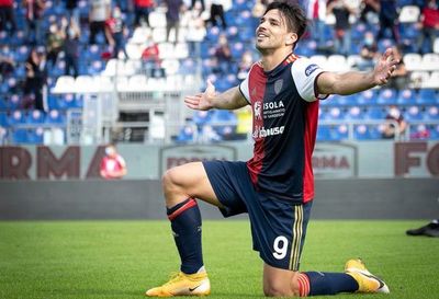 ‘Gio’ Simeone marca en la victoria de Cagliari sobre Crotone - Fútbol - ABC Color