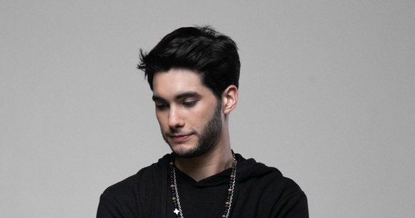 La Nación / Acho Laterza presenta la versión remix de “Mami no llores” junto al DJ Antoni Álvarez
