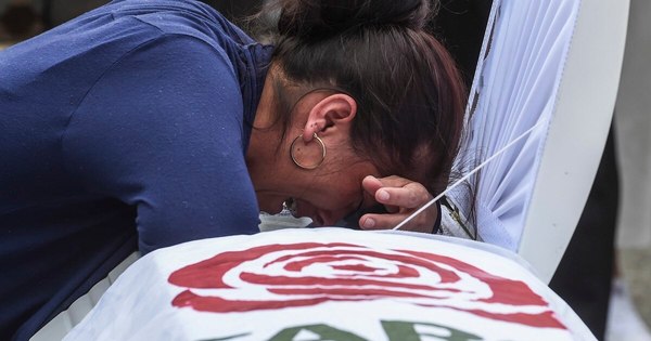 La Nación / FARC denuncia asesinato de dos excombatientes, mientras la exguerrilla marcha por la paz