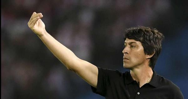 El adiós oficial: Tras malos resultados, Garnero deja de ser DT de Olimpia