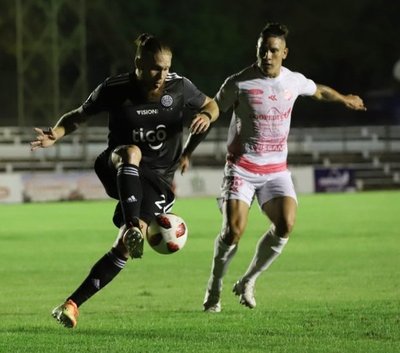 Guaireña remonta sobre el final y festeja ante Olimpia