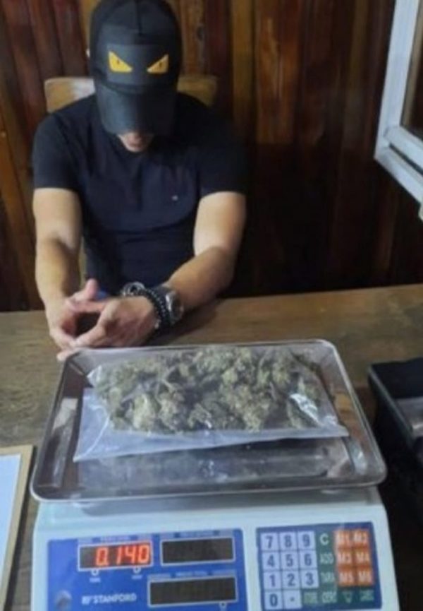 Ex jugador de Cerro es detenido con bolsa de cannabis | Noticias Paraguay