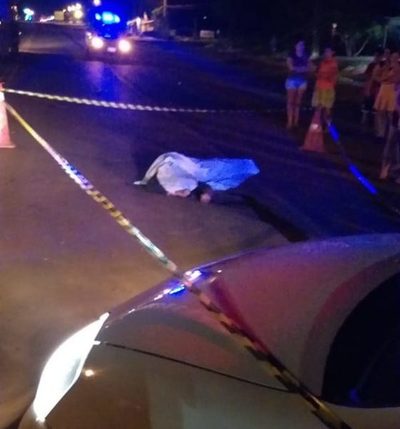 Motociclista muere tras violento choque