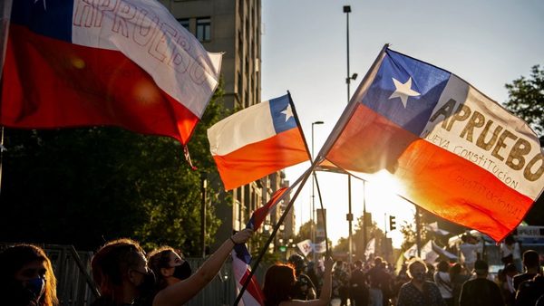 Arrollador apoyo al cambio: Chile votó por enterrar la Constitución de Pinochet - ADN Paraguayo