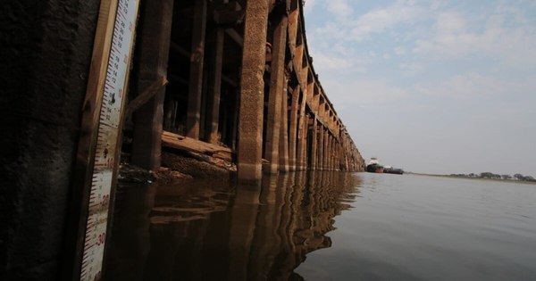 La Nación / Río Paraguay amaneció ayer con -0,54 metros en el Puerto