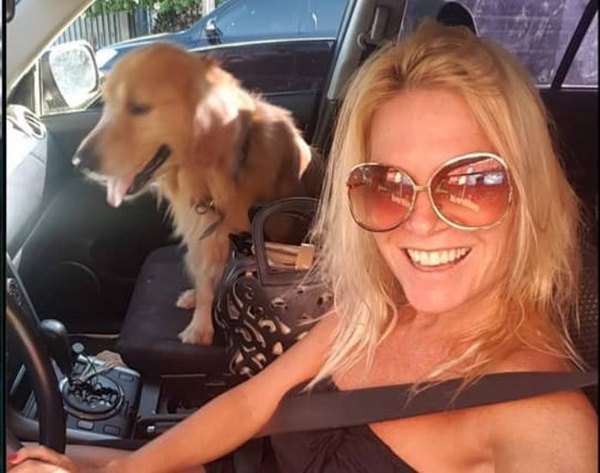 Crónica / ¡Exmodelo salvada por su perro!