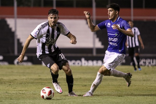 Sol de América derrotó 2-0 a Libertad » Ñanduti