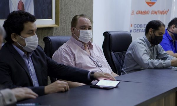 Gobernador busca vía de soluciones ante reclamos de trabajadores paseros de CDE – Diario TNPRESS