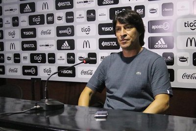 El adiós de Olimpia a Daniel Garnero: “Para Uno siempre será tu casa” - Megacadena — Últimas Noticias de Paraguay