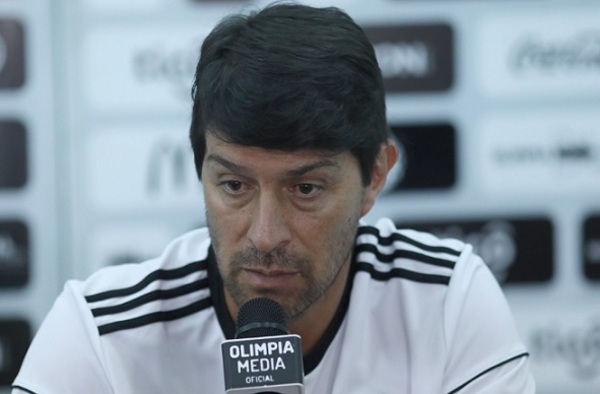 Olimpia hace oficial la salida de Garnero