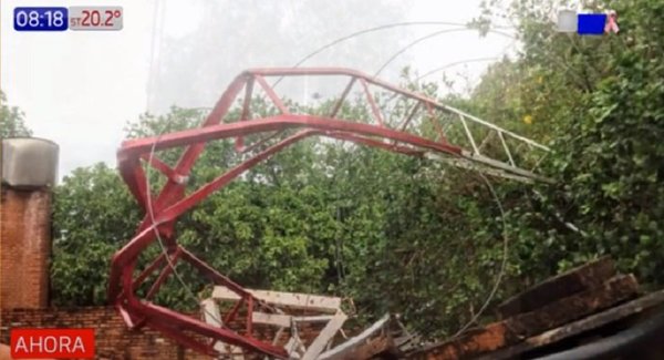 Antena cede por la intensidad del viento | Noticias Paraguay