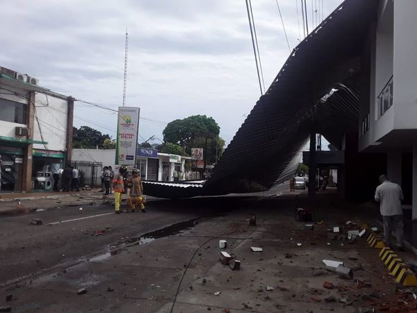 Daños materiales por temporal en Ayolas - Nacionales - ABC Color