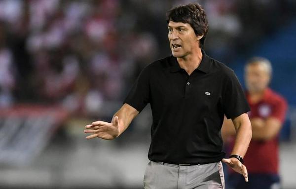 Daniel Garnero deja el Club Olimpia