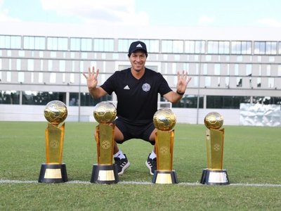 Olimpia hace oficial la destitución de Garnero