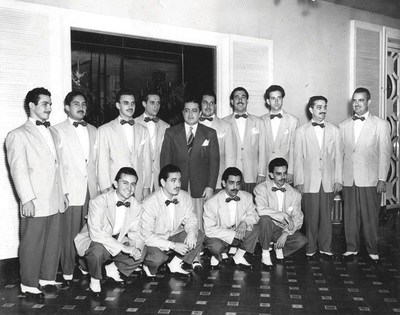 Un libro saca del olvido a otros hermanos Castro cubanos - MarketData