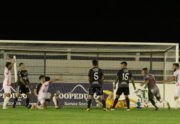 Un alto dirigente de Olimpia presenta renuncia a su cargo