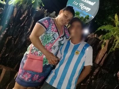 Motocilista muere tras caer por culpa de una toalla