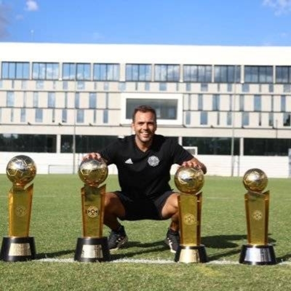HOY / “No comparto eso de que somos un cuerpo técnico que le cuesta en el ámbito internacional”