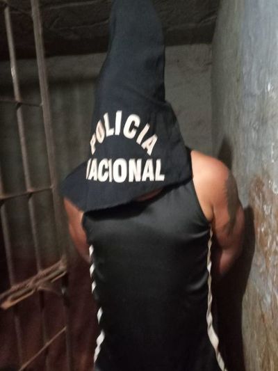 Golpeó a policías tras ocasionar un accidente - ABC en el Este - ABC Color