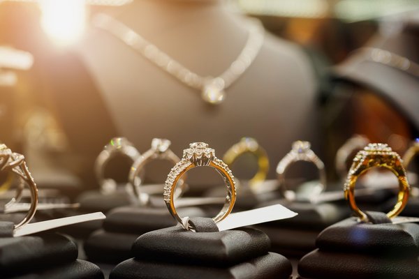 Por primera vez, Seprelad reglamenta comercialización de joyas que obliga a comerciantes a reportar operaciones sospechosas