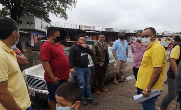 HOY / Locatarios denuncian desalojo irregular en el Mercado de Abasto