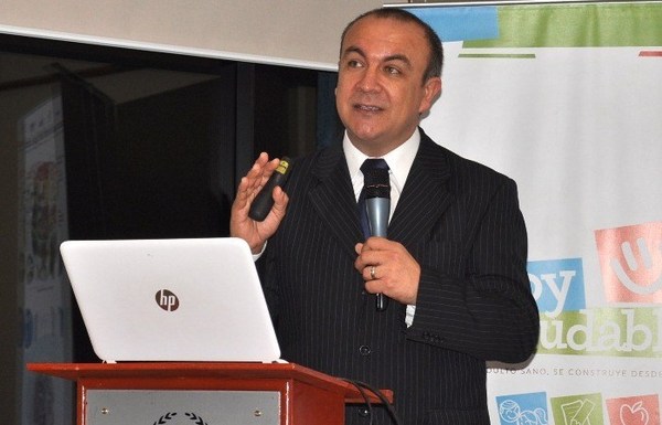 Motivo del regreso a clases de alumnos del último año es fundamentalmente emocional, reconoció viceministro - ADN Paraguayo