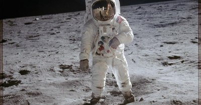 La Nación / La Luna contiene más agua de lo que se creía
