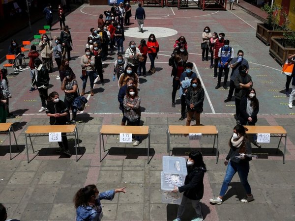 Amplio voto a favor del cambio de la Carta Magna en Chile