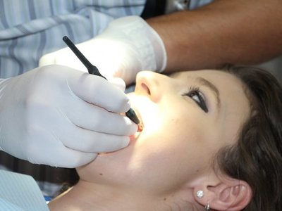 Odontólogos urgen normalización de atenciones ante cierre de consultorios